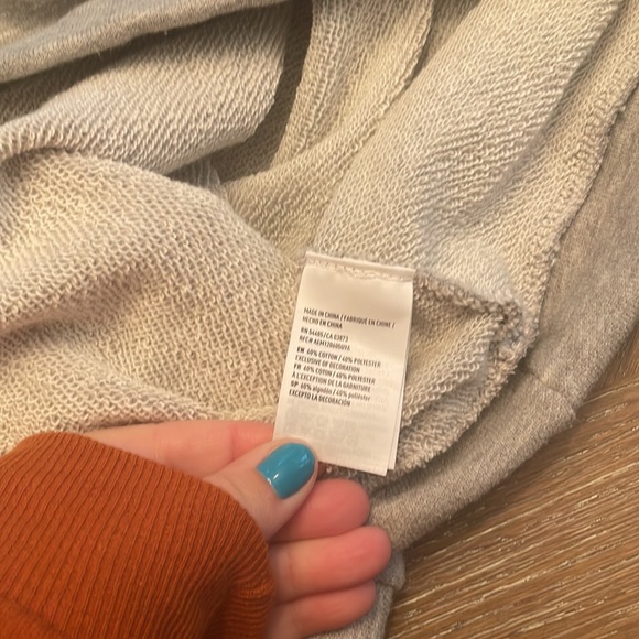 American Eagle Crew Top - Picture 5 of 5